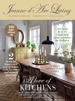 Jeanne d'Arc Living English Edition